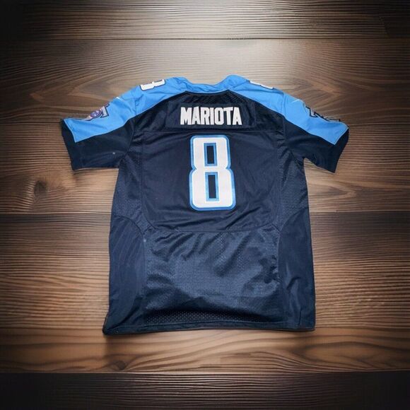 Nike NFL Blue Titans Marcus Mariota #8 Jersey. Size 44. PRE-OWNED. Great Cond. - Picture 2 of 10